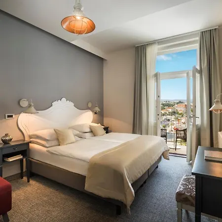 Lungomare - By Liburnia & 3*