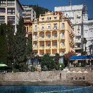 Отель Lungomare - Liburnia 3*