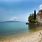 Lungomare - By Liburnia &